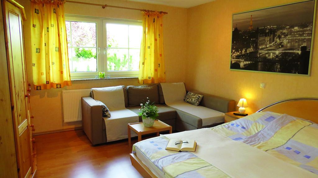 מכרניך Wellness Apartments Sophienhoehe Am Teich חדר תמונה